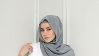 7 Gaya Hijab Olla Ramlan, Jadi Kontroversi karena Leher Terlihat