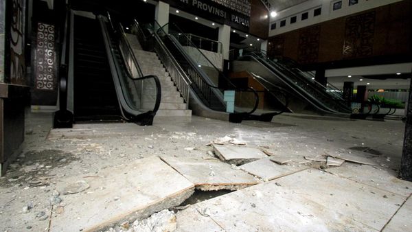 Gedung di Kantor Pemerintah Papua Rusak Diguncang Gempa