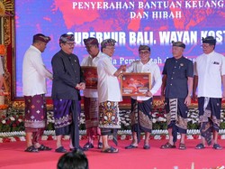 Koster Gelontorkan BKK Rp 6,58 Miliar untuk Gianyar