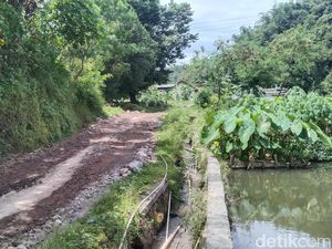 Proyek Pengerukan Tanah di Desa Lengkong Kulon Majalengka Dikeluhkan Warga