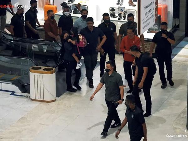 Momen Jokowi Bawa Cucu ke Mal Medan, Tingkah Nahyan Jadi Sorotan