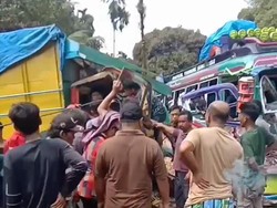 Kecelakaan Truk Vs Bus di Sibolangit, Lalu Lintas Macet