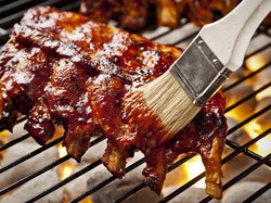 Tips Membedakan Kuas Bulu Babi dan Sintetis untuk Mengoles Makanan