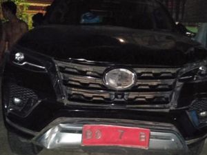 Mobil Dinas Waka DPRD Muba Tabrak Bocah Hingga Tewas Pakai Nopol Berbeda Mobil Dinas Waka DPRD Muba Tabrak Bocah Hingga Tewas Pakai Nopol Berbeda