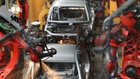 Wanti-wanti di Balik Ngebutnya China Bikin Mobil Baru Cuma 18 Bulan
