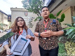 Pelapor Serahkan Bukti Hakim Sulap Putusan MK dalam 49 Menit ke Polisi