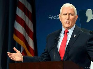 Penyelidikan Trump, Mantan Wapres Pence Diminta Bersaksi Penyelidikan Trump, Mantan Wapres Pence Diminta Bersaksi