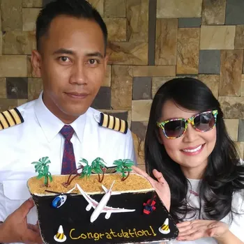 Pilot yang Lamar Dewi Persik Disebut Punya Hubungan dengan Tessa Kaunang