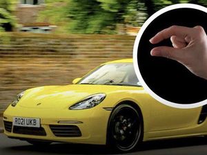 Studi: Pria Penis Kecil Kebanyakan Suka Mobil Sport