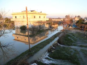 Setelah Diguncang Gempa, Kota Kecil di Suriah Dilanda Banjir
