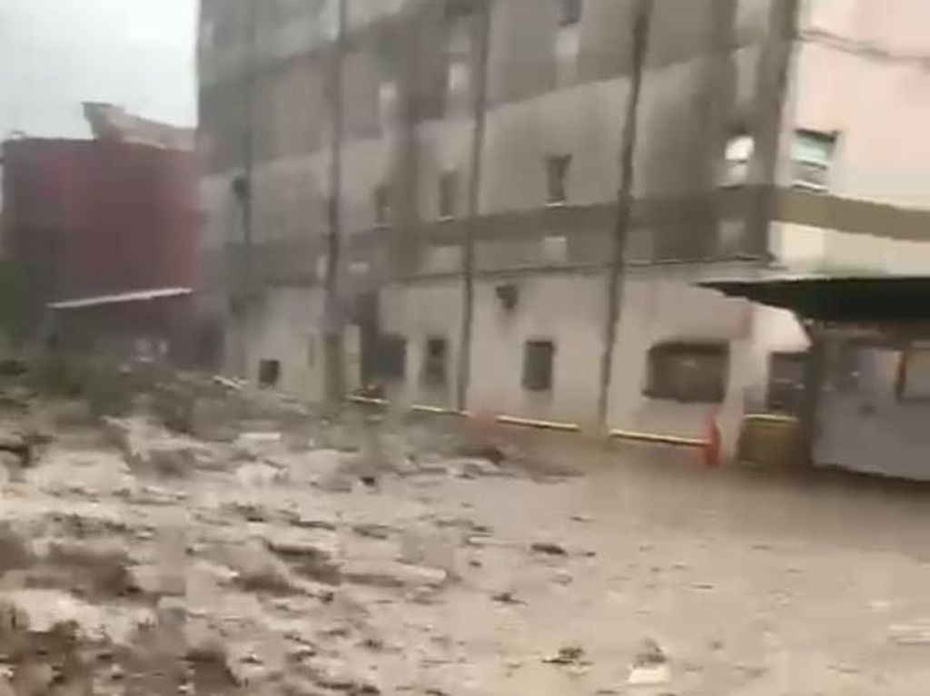 Karyawan Terjebak Banjir Freeport Jadi 14 Orang, Seluruhnya Sudah Dievakuasi