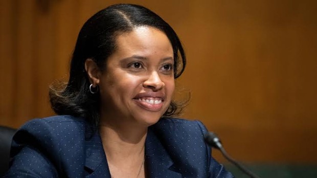Mengenal Chiquita Brooks La-Sure