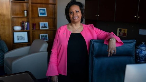 Mengenal Chiquita Brooks La-Sure