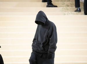 Demna Ubah Imej Balenciaga Setelah Iklan Kontroversial, Hindari Momen Viral Demna Ubah Imej Balenciaga Setelah Iklan Kontroversial, Hindari Momen Viral
