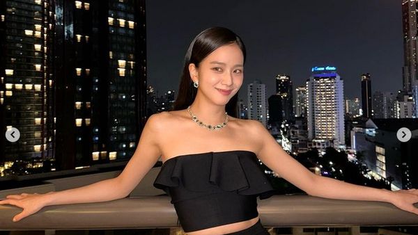 8 Gaya Mewah Jisoo BLACKPINK Hadiri Acara Cartier, Pakai Kalung Rp 16 M