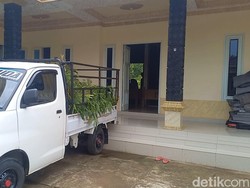 Sultan Madura Bangga 4 Kali Dapat Hadiah Mobil Hasil Juara Karapan Sapi