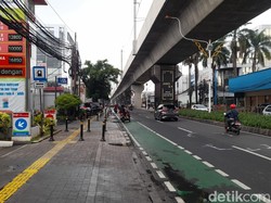 Polisi soal BMW Lawah Arah Tabrak Tewas Pemotor: Sopir Kurang Hati-hati