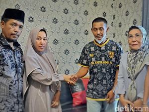 Damai, Keluarga Bayi Jari Tergunting Perawat RSMP Palembang Dapat Rp 250 Juta Damai, Keluarga Bayi Jari Tergunting Perawat RSMP Palembang Dapat Rp 250 Juta