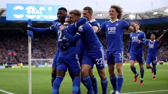 Leicester City Leicester City's Nampalys Mendy (second left) is congratulated by his team mates after scoring his sides first goal of the game during the Premier League match at the King Power Stadium, London. Picture date: Saturday February 11, 2023. (Photo by Isaac Parkin/PA Images via Getty Images)