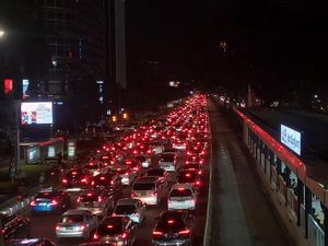 Penampakan Lalin Macet Depan GBK Arah Senayan gegara Konser Westlife