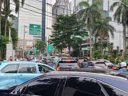 Ada Konser Westlife, Lalu Lintas di Sekitar GBK Macet