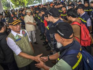 Momen Menhan dan Menko PMK Lepas Personel Bantuan RI ke Turki