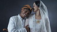 8 Foto Pengantin Jawa Viral, Beda Warna Kulit Bukti Cinta Tak Pandang Fisik