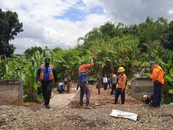 Bahaya! KAI Langsung Tutup Penyeberangan Liar yang Baru Dibuka di Bogor