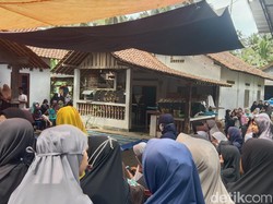 Suasana Rumah Duka Korban Kecelakaan Pikap Maut di Kebumen