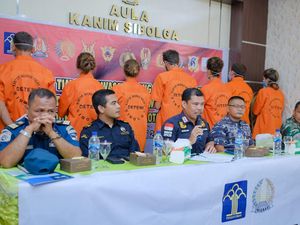 Imigrasi Sibolga Amankan 7 WNA Langgar Izin Tinggal Imigrasi Sibolga Amankan 7 WNA Langgar Izin Tinggal