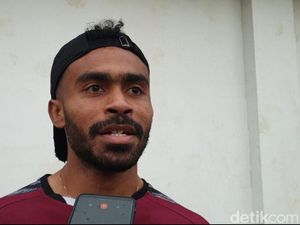 Bek PSM Yance Sayuri Anggap Laga Lawan Persib Seperti Final Liga 1 Bek PSM Yance Sayuri Anggap Laga Lawan Persib Seperti Final Liga 1