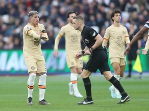 Chelsea Tak Dapat Penalti, Wasit pun Kena Sindir
