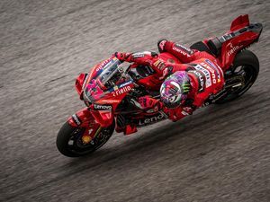 Kesulitan Bastianini dengan Motor Baru Ducati Kesulitan Bastianini dengan Motor Baru Ducati