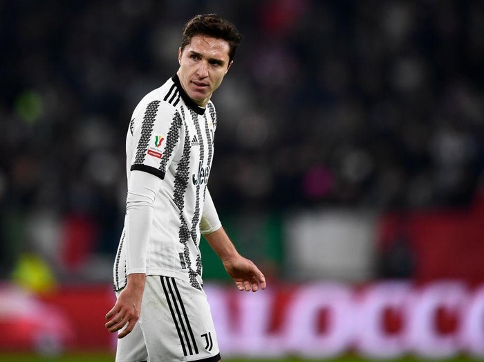 ALLIANZ STADIUM, TURIN, ITALY - 2023/02/02: Federico Chiesa of Juventus FC looks on during the Coppa Italia football match between Juventus FC and SS Lazio. Juventus FC won 1-0 over SS Lazio. (Photo by Nicolò Campo/LightRocket via Getty Images)