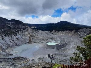 Badan Geologi Ingatkan Potensi Bahaya Gunung Tangkubanparahu Badan Geologi Ingatkan Potensi Bahaya Gunung Tangkubanparahu