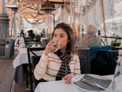 Awas Penipuan! Kiky Saputri Tegaskan Tak Pernah Beri Hadiah Cuma-cuma