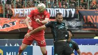 Macan Kemayoran Terkam Singo Edan 2-0
