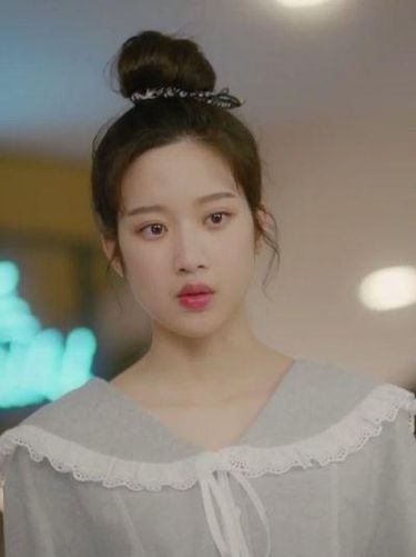 Moon Ga Young di Welcome to Waikiki 2 (2019)