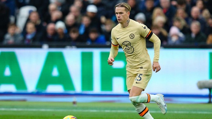 LONDON, ENGLAND - FEBRUARY 11: Mykhailo Mudryk of Chelsea in action during the Premier League match between West Ham United and Chelsea FC at London Stadium on February 11, 2023 in London, United Kingdom. (Photo by Craig Mercer/MB Media/Getty Images)