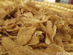 Nasi Sisa Semalam Menumpuk? Ubah Jadi Kerupuk Renyah dengan Cara Ini