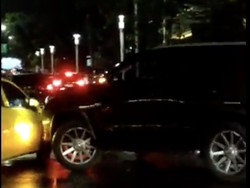 Sopir Fortuner Penabrak Mobil Datang ke Polres Jaksel, Diperiksa Lalu Pulang