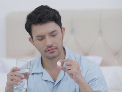 Jangan Sembarangan Minum Antibiotik, Ini 4 Opsi Obat Sakit Tenggorokan