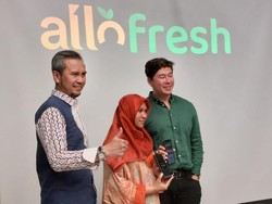 Pesan Online, AlloFresh Jamin 2 Jam Produk Sampai Lokasi