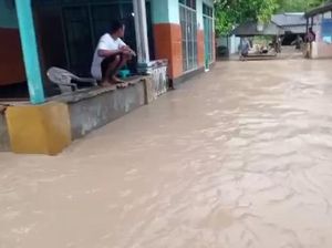 Ratusan Rumah Warga di Lombok Barat Terdampak Banjir Bandang