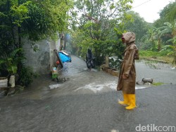 Makassar Diguyur Hujan Lebat, 27 RT di Kecamatan Tallo Terendam Banjir