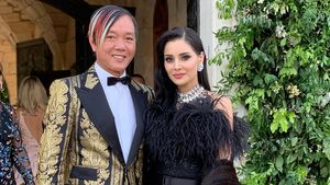 8 Potret Mesra Model dengan Suami Tajirnya yang Sering Kena Body Shaming