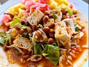 Seger Bener! 5 Asinan Betawi Legendaris Ini Sudah Populer Sejak 1970an Seger Bener! 5 Asinan Betawi Legendaris Ini Sudah Populer Sejak 1970an