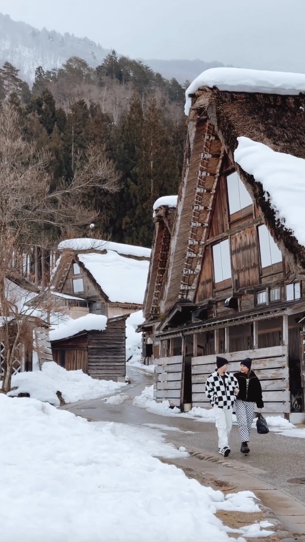 Alden dan Karin di Shirakawa-go/