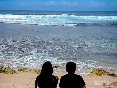 Pantai Ngrawah yang Cantik tapi Tersembunyi di Gunungkidul