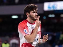 Serba 22 untuk Kvaratskhelia kala Napoli Menghajar Cremonese